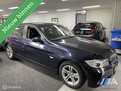 BMW 3-serie - 318i 2.0 Exe Business Line /Clima/Cruise/Pdc/Nap