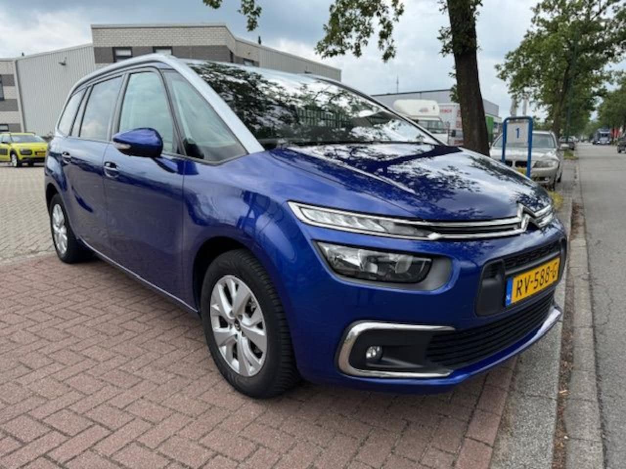 Citroën Grand C4 Picasso - 1.2 PureTech Business 7persoons Face Lift Airco/ECC,Navigatie,Virtueel Cockpit - AutoWereld.nl