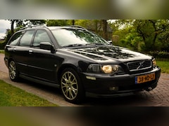 Volvo V40 - 2.0 Europa 5 DEURS, APK TOT 26 JUNI 2026, MET AIRCO, ELEC. RAMEN EN MEER ZEER MOOI