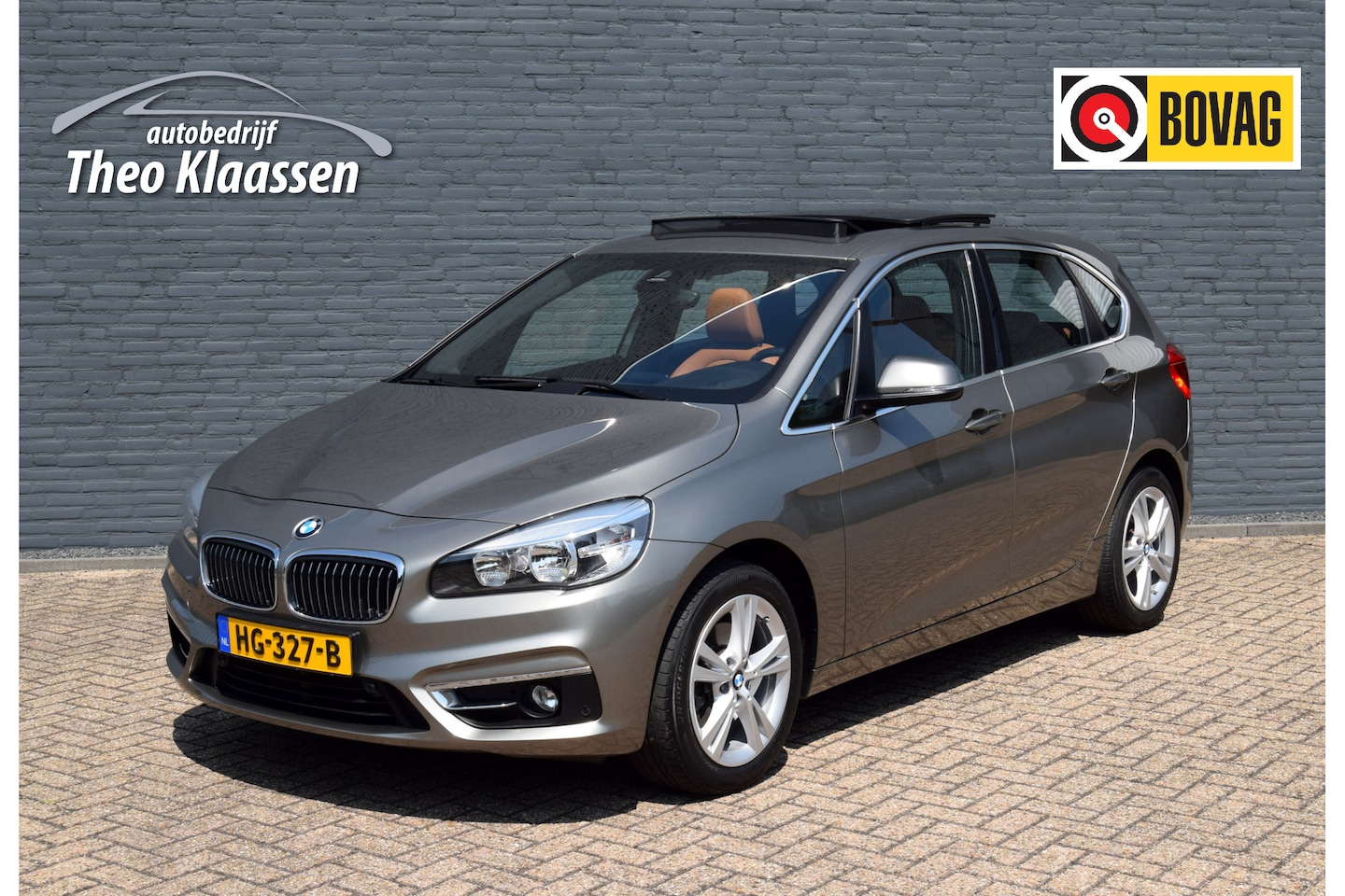 BMW 2-serie Active Tourer - 218i Luxury Line Automaat Leer Panoramadak - AutoWereld.nl