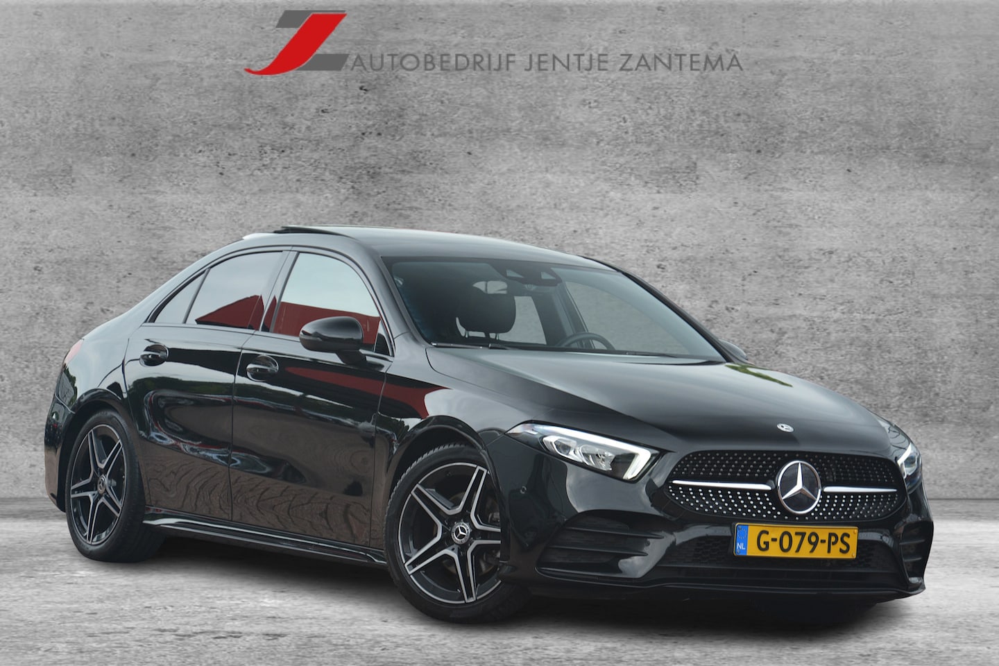 Mercedes-Benz A-klasse - 180 Business Solution AMG | Widescreen | Panoramadak | Camera | DAB+ | NL auto!! | - AutoWereld.nl