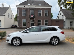 Opel Astra Sports Tourer - 1.4 Turbo Berlin SPORTS TOURER EERSTE EIGENAAR DEALER ONDERHOUDEN ZEER MOOI