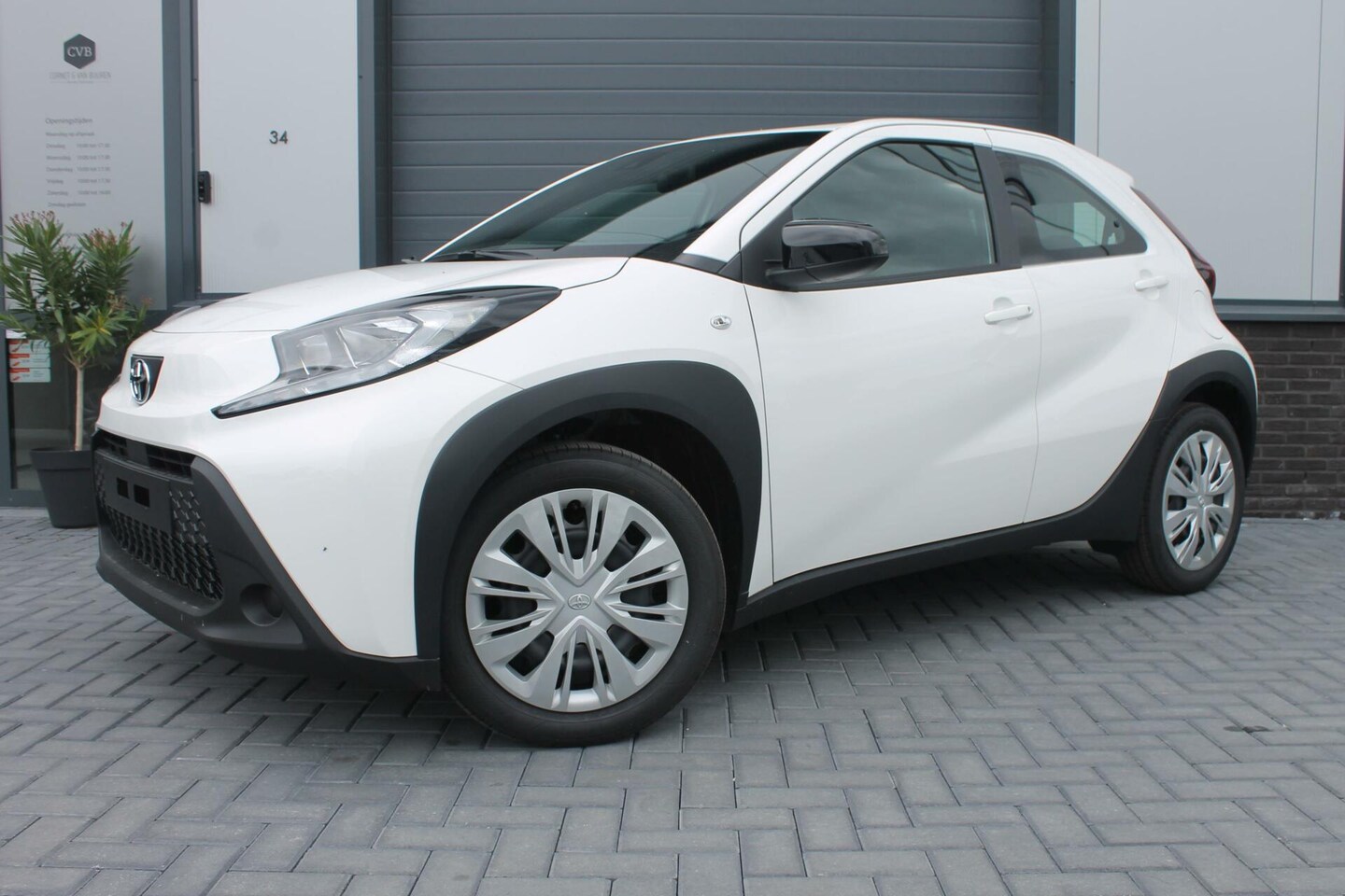 Toyota Aygo X - 1.0 VVT-i MT Play - 10J Garantie- Carplay-Luxe - AutoWereld.nl