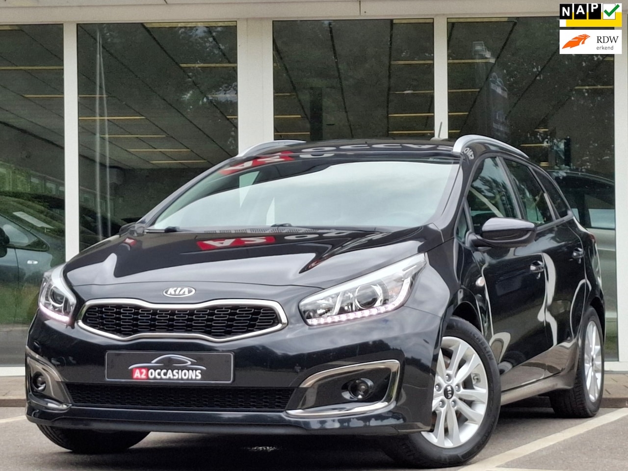 Kia Cee'd Sportswagon - 1.6 GDi 135pk Cruise/Bluetooth/Camera/Navi/PDC - AutoWereld.nl