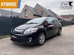 Toyota Auris - 1.8 Full Hybrid Garatie