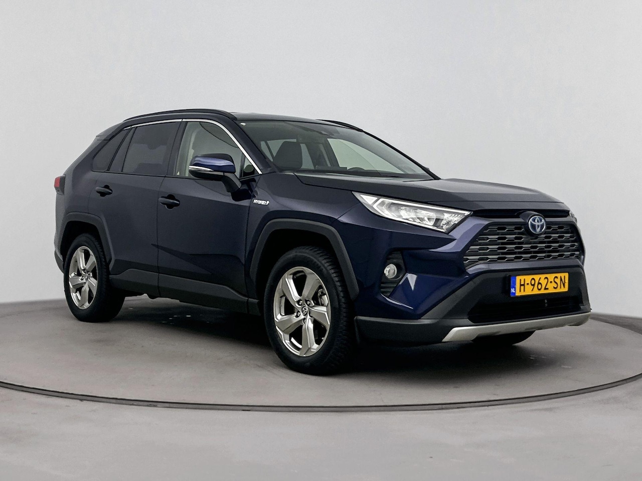 Toyota RAV4 - 2.5 Hybrid AWD Style | Lederen bekleding | Stoelverwarming - AutoWereld.nl