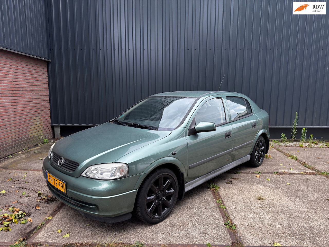 Opel Astra - 1.6 GL automaat - AutoWereld.nl