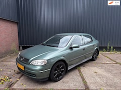 Opel Astra - 1.6 GL automaat