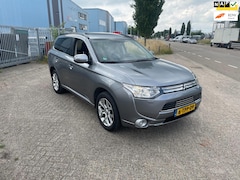 Mitsubishi Outlander - 2.0 PHEV Instyle AUTOMAAT