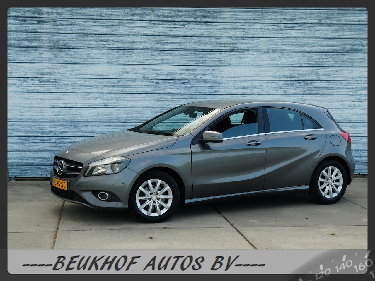 Mercedes-Benz A-klasse - 180 Airco Navigatie Half leer Velgen - AutoWereld.nl