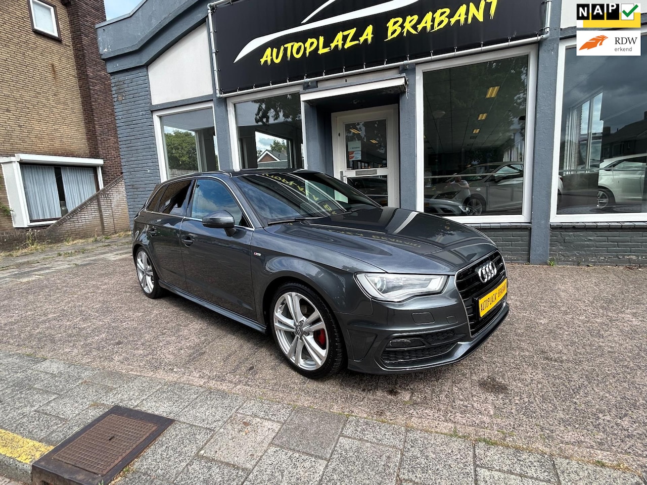 Audi A3 Sportback - 1.4 TFSI S-LINE / 3 X S-LINE / XENON / PDC - AutoWereld.nl