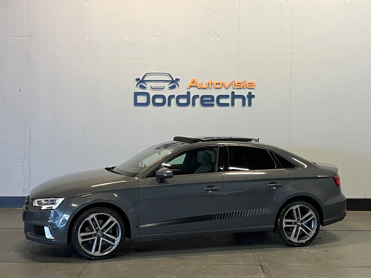 Audi A3 Limousine - 2.0 TFSI Sport Pro Line S|190PK|Pano|Keyless|LED|Camera|Navi|Leder|Stoel Verw - AutoWereld.nl