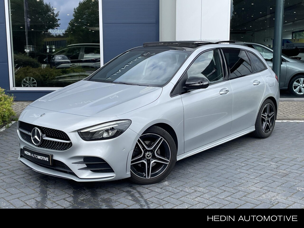 Mercedes-Benz B-klasse - 200 Premium | Kantel/schuifdak | Cruise | AMG-Line - AutoWereld.nl