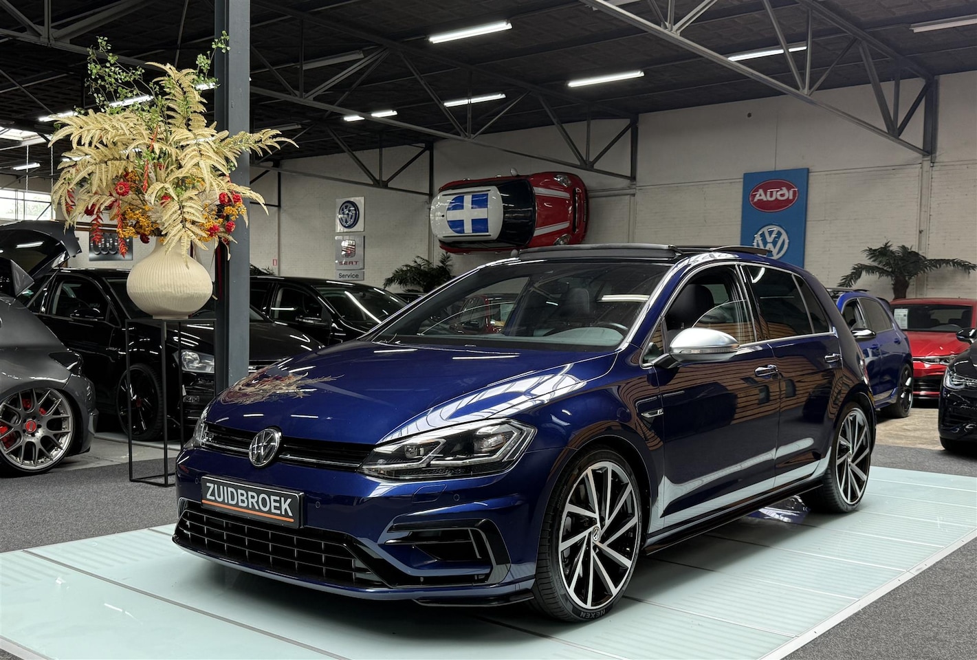 Volkswagen Golf - 2.0 TSI R 4Motion Pano Xenon Clima Navi - AutoWereld.nl