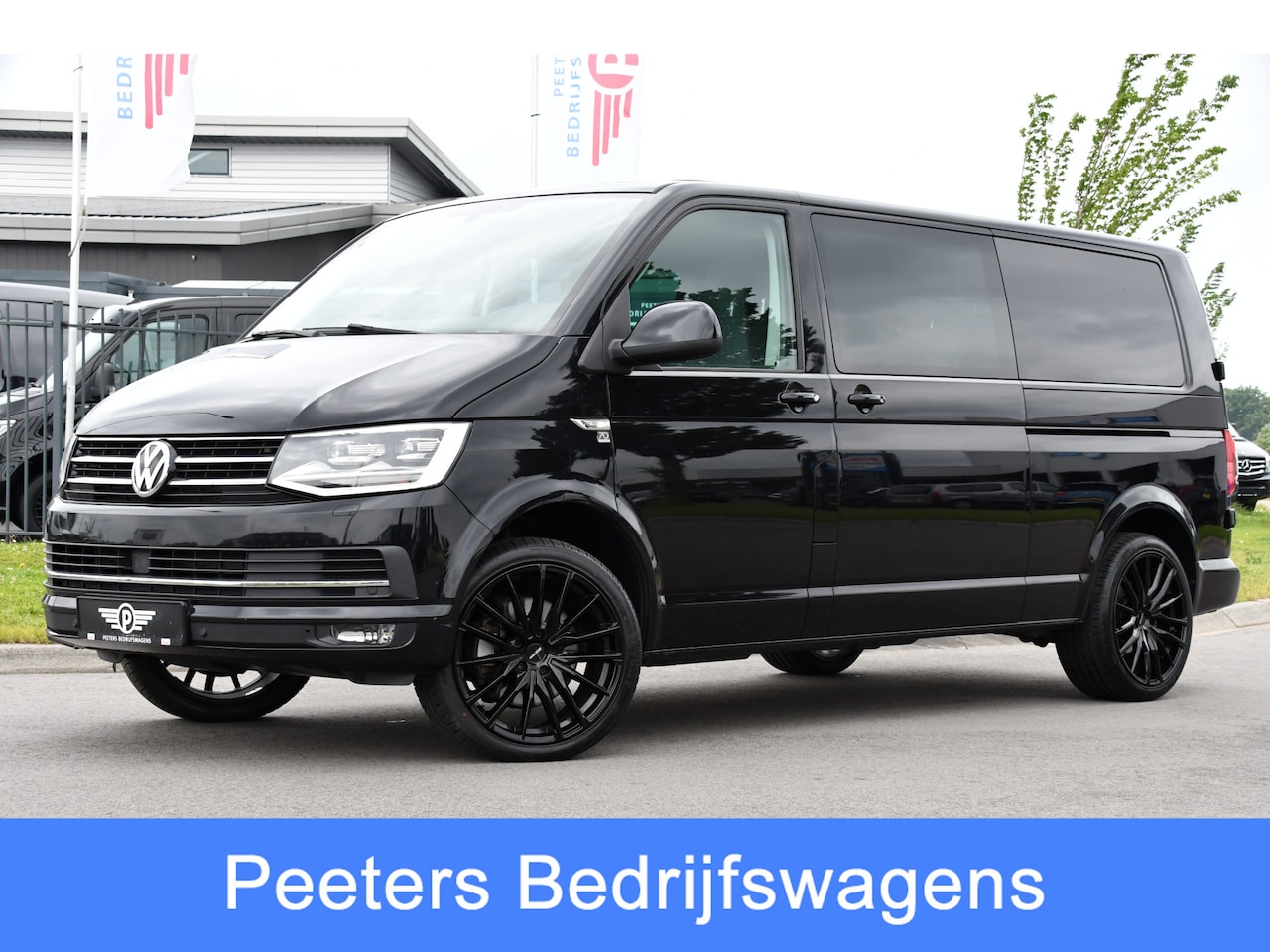 Volkswagen Transporter - 2.0 TDI L2H1 DC Highline Adaptieve Cruise, LED, Carplay, NAVI, 204pk, Automaat, Uniek! - AutoWereld.nl