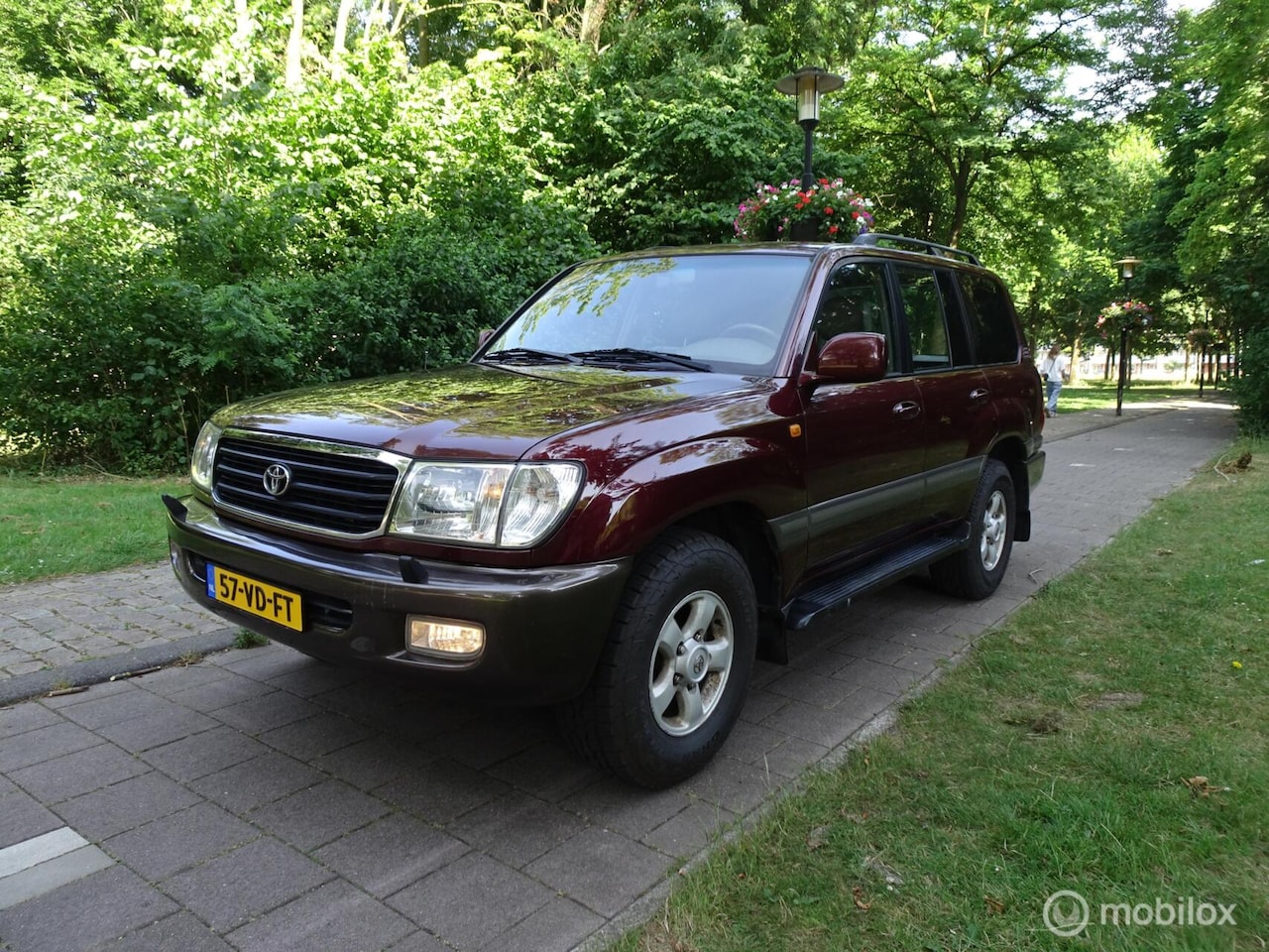 Toyota Land Cruiser 100 - LandCruiser 4.2 VX|STOFHANDELAAR|1 EIGENAAR! - AutoWereld.nl