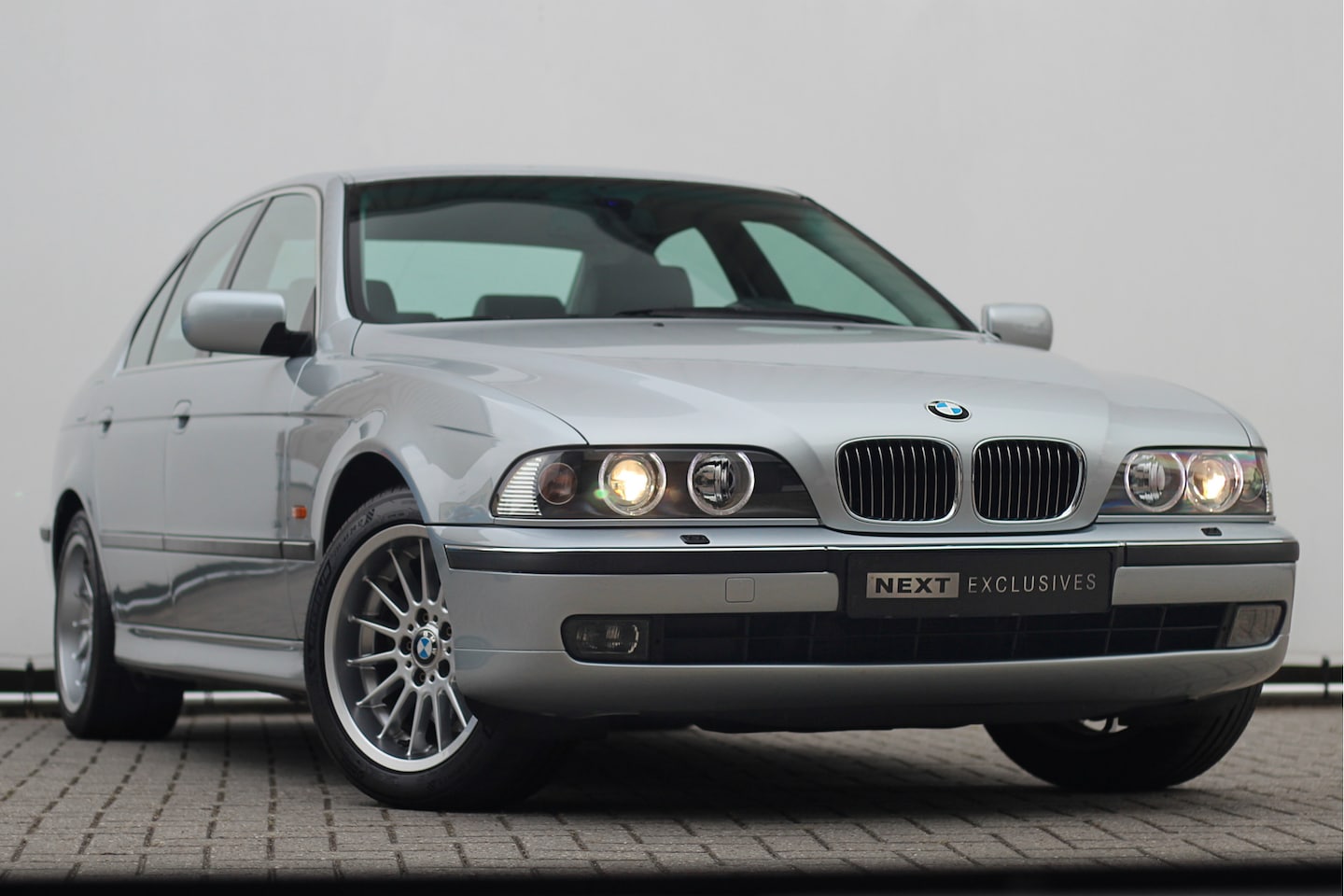 BMW 5-serie - 540i Executive | BTW | Nieuwstaat - AutoWereld.nl