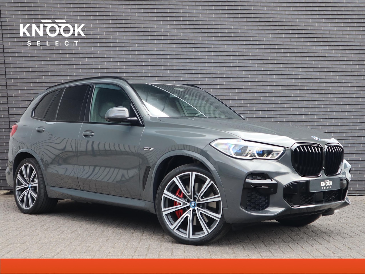 BMW X5 - xDrive45e High Executive M Sport | Panorama | Copilot | Massage | Trekhaak | - AutoWereld.nl