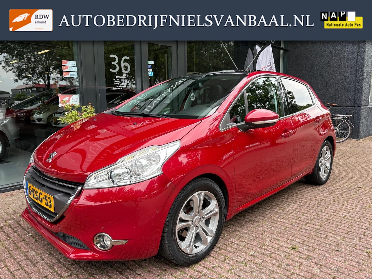 Peugeot 208 - 1.6 VTi Allure 67Dkm NAP/Navi/Pano/PDC/Clima - AutoWereld.nl