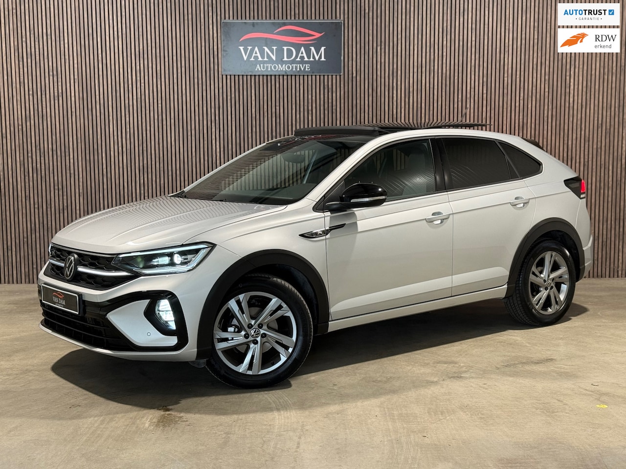 Volkswagen Taigo - 1.0 TSI R-Line 2022 DSG PANO IQ-LIGHT VIRTUAL - AutoWereld.nl