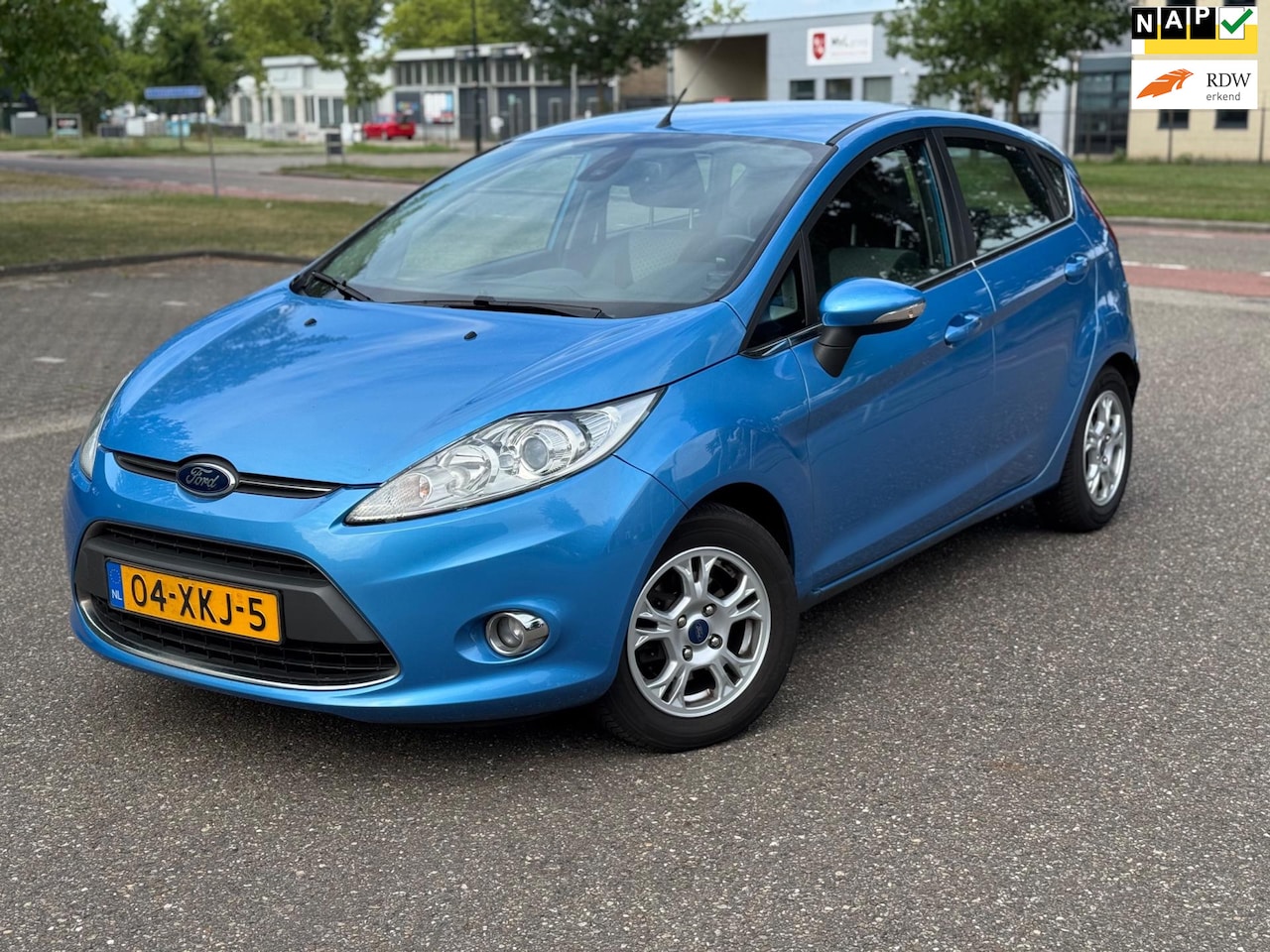 Ford Fiesta - 1.6 TDCi ECOnetic Titanium'/Leder/PDC/Heated Seats - AutoWereld.nl