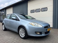 Fiat Bravo - 1.4 Corporate 2008 APK AIRCO 5D