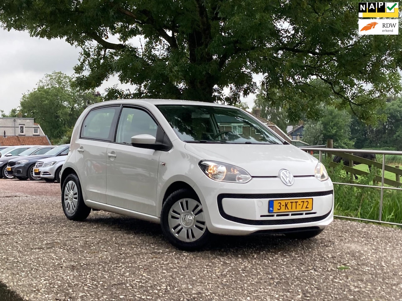 Volkswagen Up! - 1.0 move up! BlueMotion | Navi + Airco nu € 5.750,-!!! - AutoWereld.nl