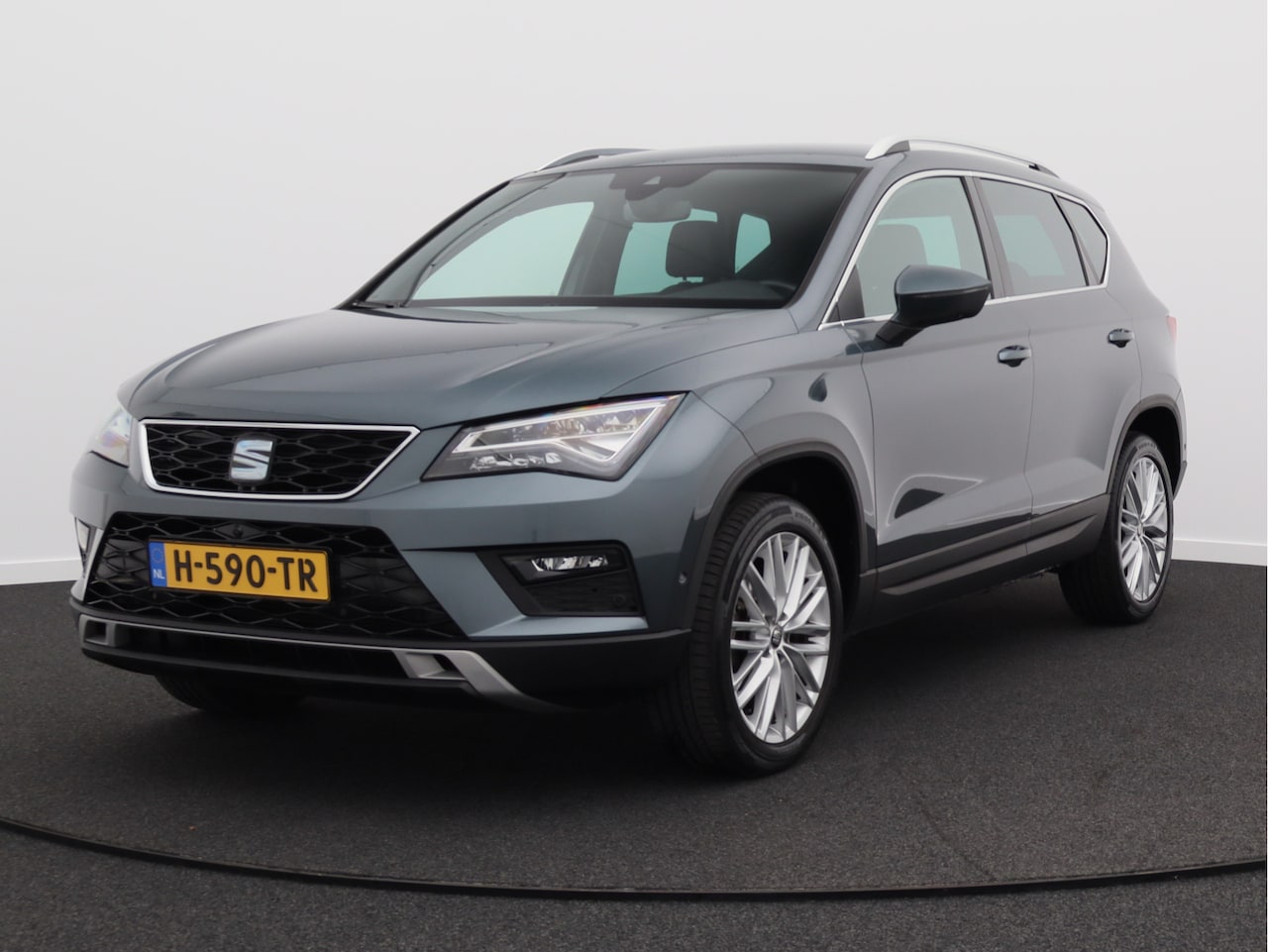 Seat Ateca - 1.5 TSI Xcellence Business Intense/ lage km/ automaat! - AutoWereld.nl