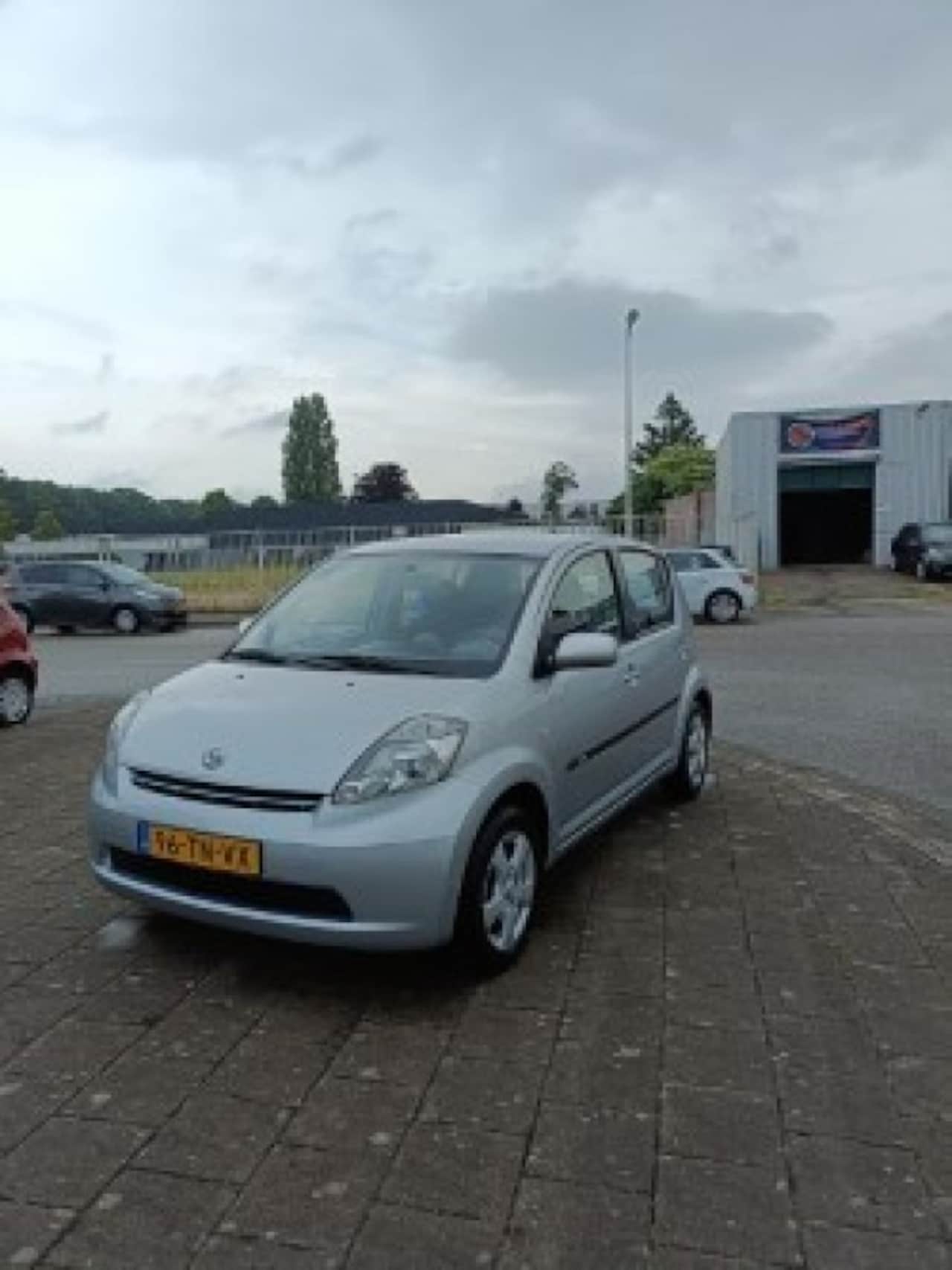 Daihatsu Sirion - 1.3-16V COMFORT - AutoWereld.nl