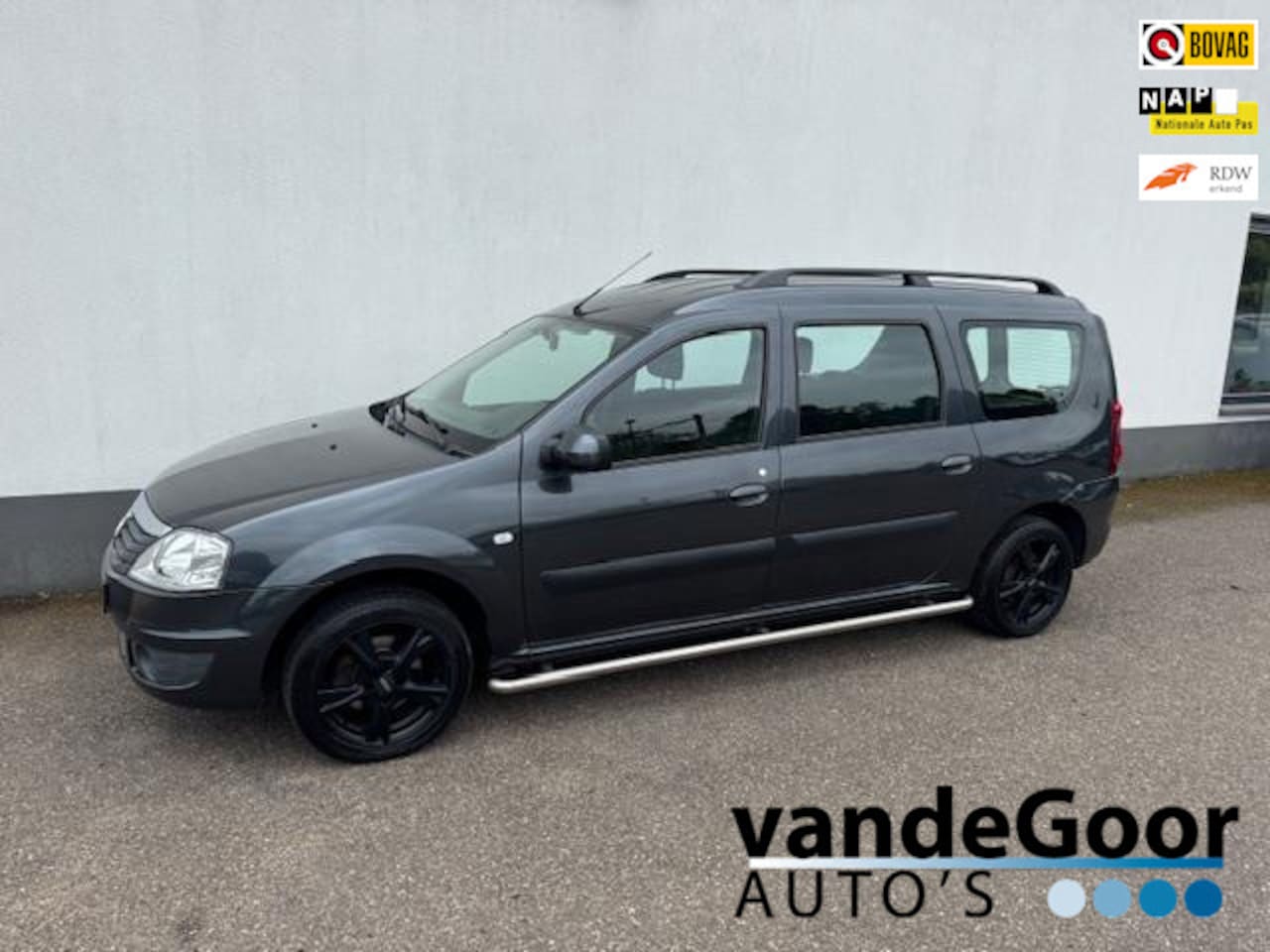 Dacia Logan MCV - 1.6-16V Lauréate 1.6-16V Lauréate, '09, trekhaak, airco, lm velgen en side bars ! - AutoWereld.nl