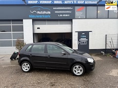 Volkswagen Polo - 1.4-16V Comfortline- met onderhoudshistorie, Airco, NAP en een ruime APK