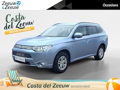Mitsubishi Outlander - 2.0 PHEV Business Edition Airco | navigatie |1 jaar garantie | voorbumper minder mooi