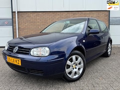 Volkswagen Golf - 1.6-16V Sportline XENON/NWE APK/1e eigenaar