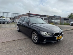 BMW 3-serie Touring - 320d AUTOMAAT PANO/NAVI/CLIMA