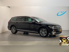 Volkswagen Passat Variant - 1.5 TSI 150pk DSG Highline Business R R-Line Leder Camera Stoelverwarming Navigatie