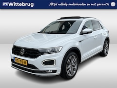 Volkswagen T-Roc - 1.5 TSI R-Line / AUTOMAAT/ TREKHAAK/ PANO/ ADAPT. CRUISE/ APP-CONNECT/ PARK. SENSOREN + CA