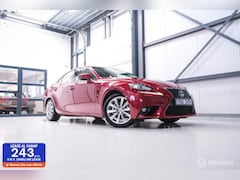 Lexus IS - 300h Luxury Line | Dealer OH | Camera | Stoel + stuurwiel verwarming | Clima | LED | rijkl
