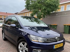Volkswagen Touran - 1.6 TDI SCR Connected Series 7p * Nette Auto