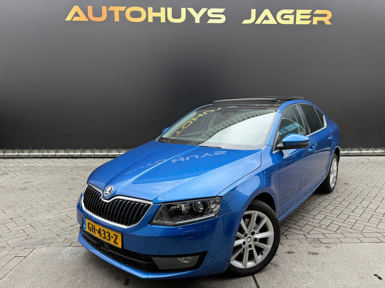 Skoda Octavia - 1.4 TSI Greentech Elegance Businessline 1.4 TSI Greentech Elegance Businessline|Schuifdak| - AutoWereld.nl