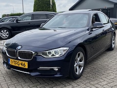 BMW 3-serie - 320D Sedan High Executive 2014 Schuifdak