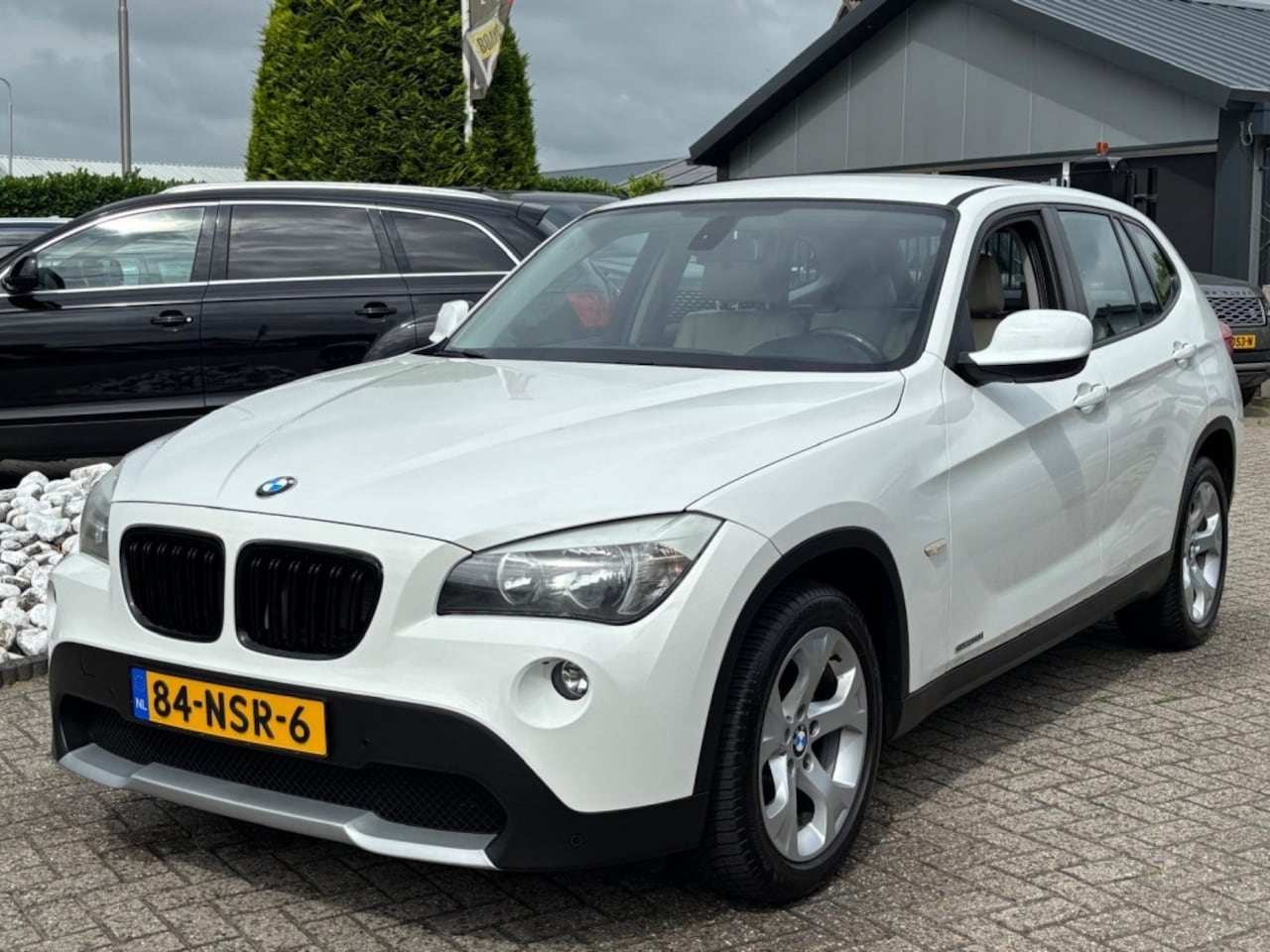 BMW X1 - 1.8 Benzine Automaat Youngtimer - AutoWereld.nl