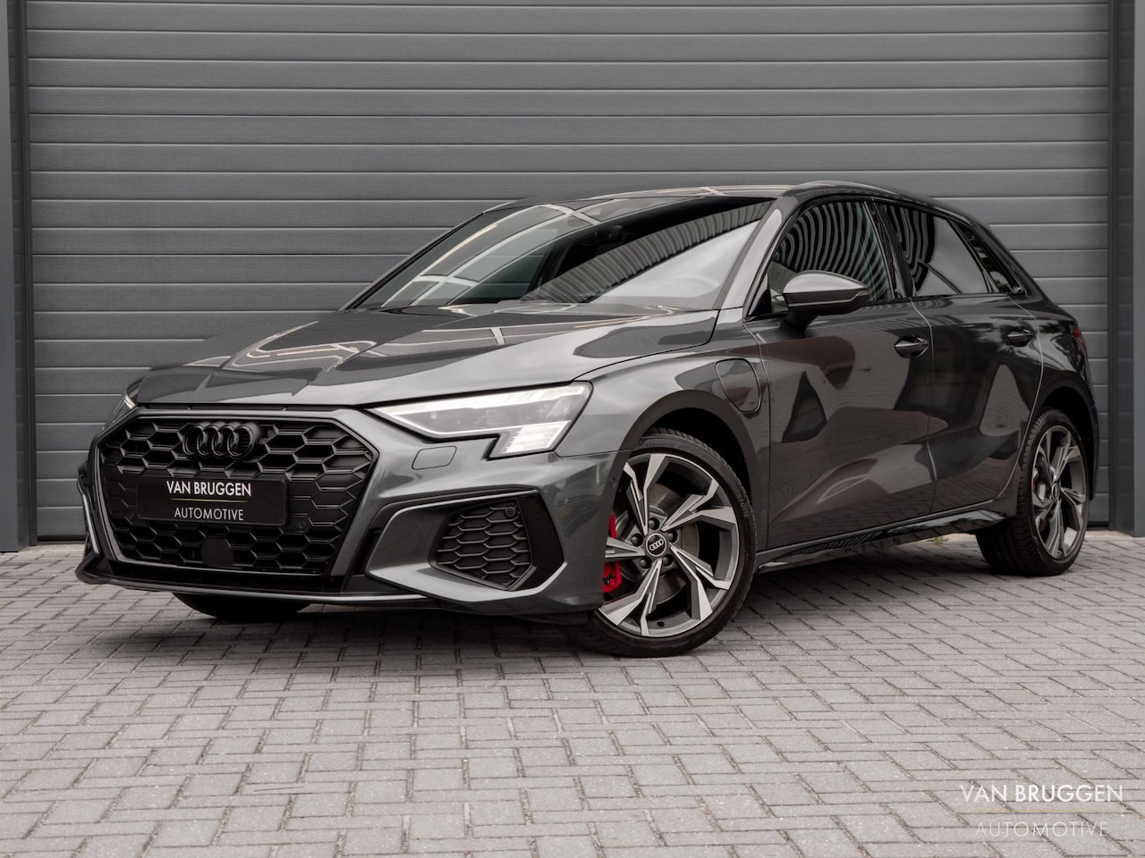 Audi A3 Sportback - 45 TFSI E S-Line RS-Stoelen HUD S3 Massage Sfeer E-Stoelen BTW - AutoWereld.nl