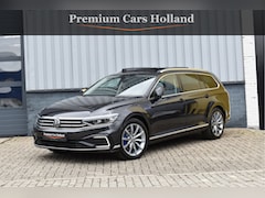 Volkswagen Passat Variant - 1.4 TSI PHEV GTE 218 Pk Pano IQ Lights ACC Vol Lederen Sportstoelen 18 Inch
