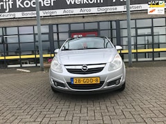 Opel Corsa - 1.4-16V Cosmo