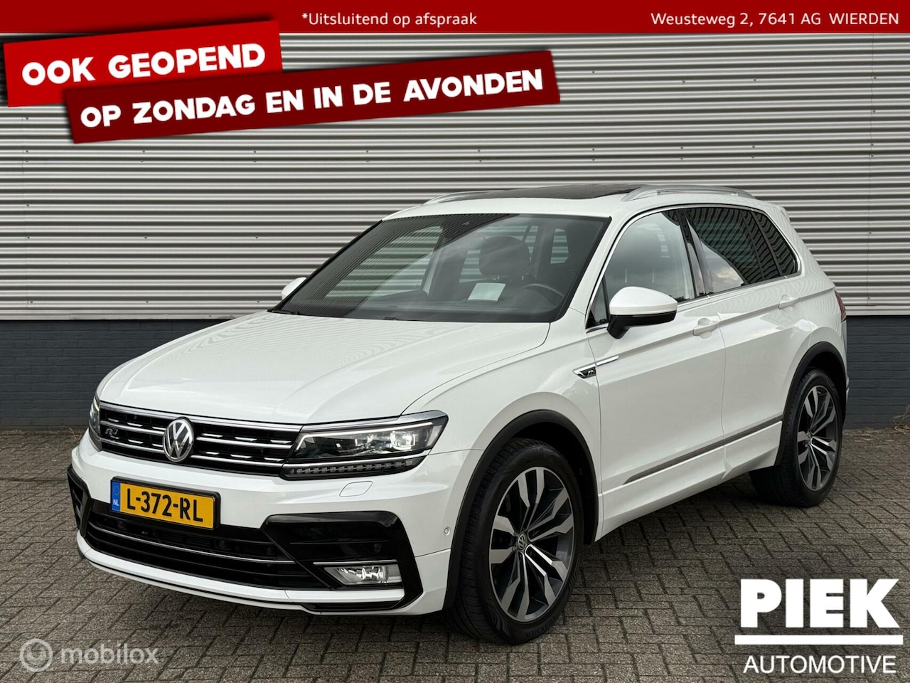 Volkswagen Tiguan - 2.0 TSI 4Motion R-Line |220PK|BOMVOL - AutoWereld.nl