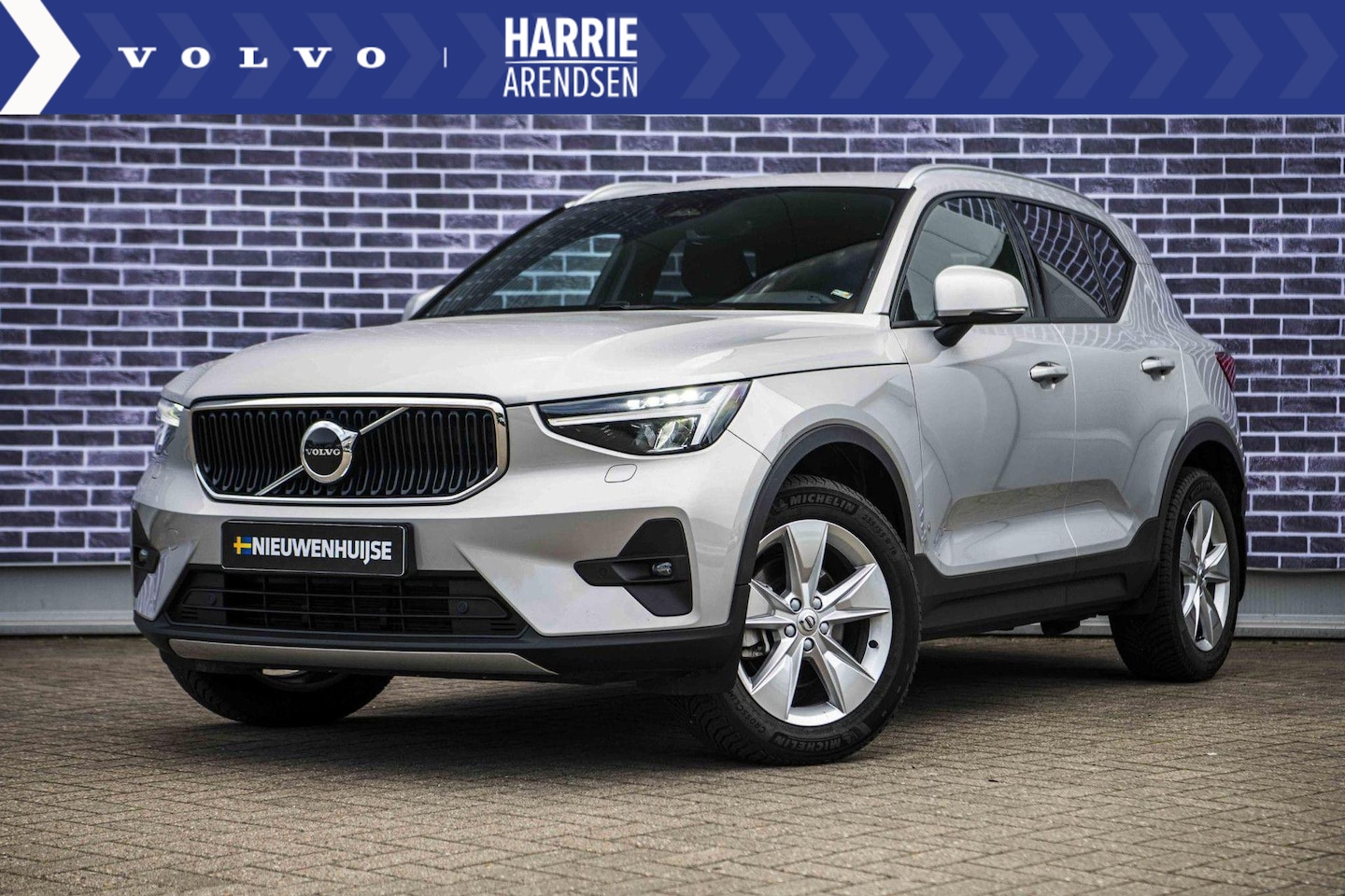 Volvo XC40 - B4 Aut.7 Core | Adaptieve Cruise Control | Trekhaak | Standkachel | Keyless | Parkeercamer - AutoWereld.nl