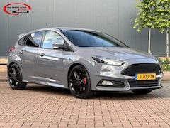 Ford Focus - 2.0 ST / 2de eigenaar / dealer-oh / veel opties