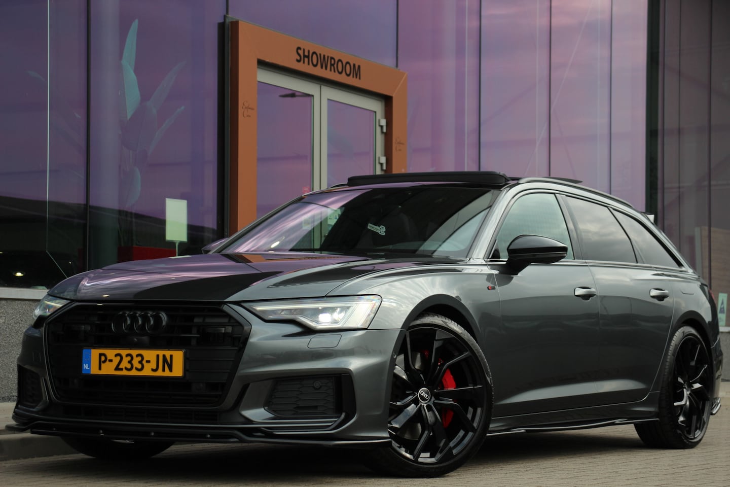 Audi A6 Avant - 55 TFSI e quattro Competition | S-Line | Pano. | Night pakket | Afn. trekhaak | ACC - AutoWereld.nl