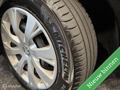 Peugeot 208 - 1.2 PureTech 5 DEURS / 1e EIGENAAR / NAVI / AIRCO / TREKHAAK