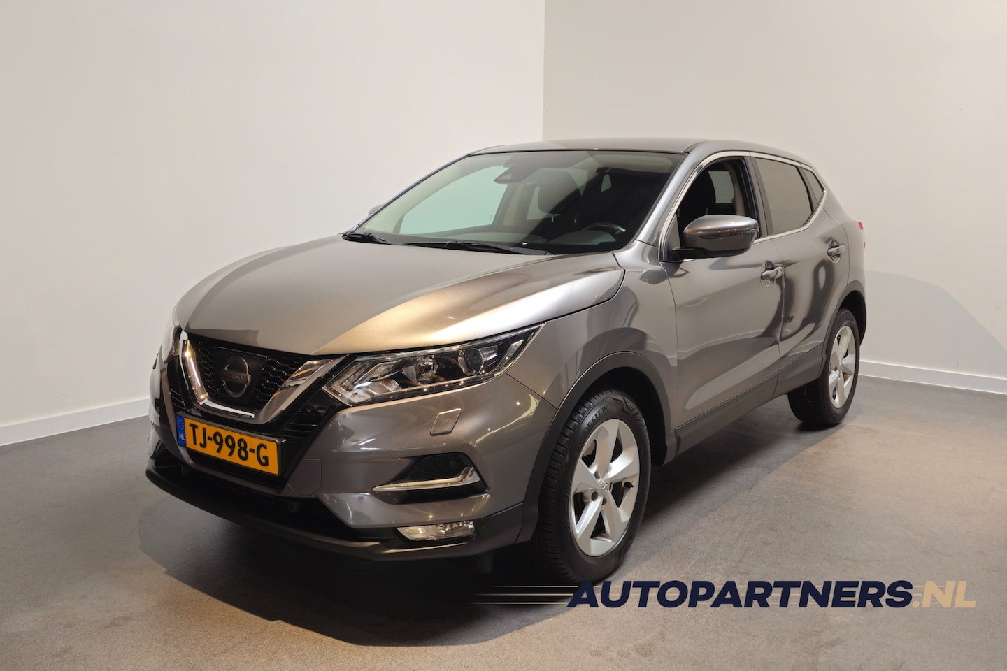 Nissan Qashqai - 1.2 Business Edition Automaat - Stoelverwarming - Navi - Bose audio - Achteruitrijcamera - - AutoWereld.nl